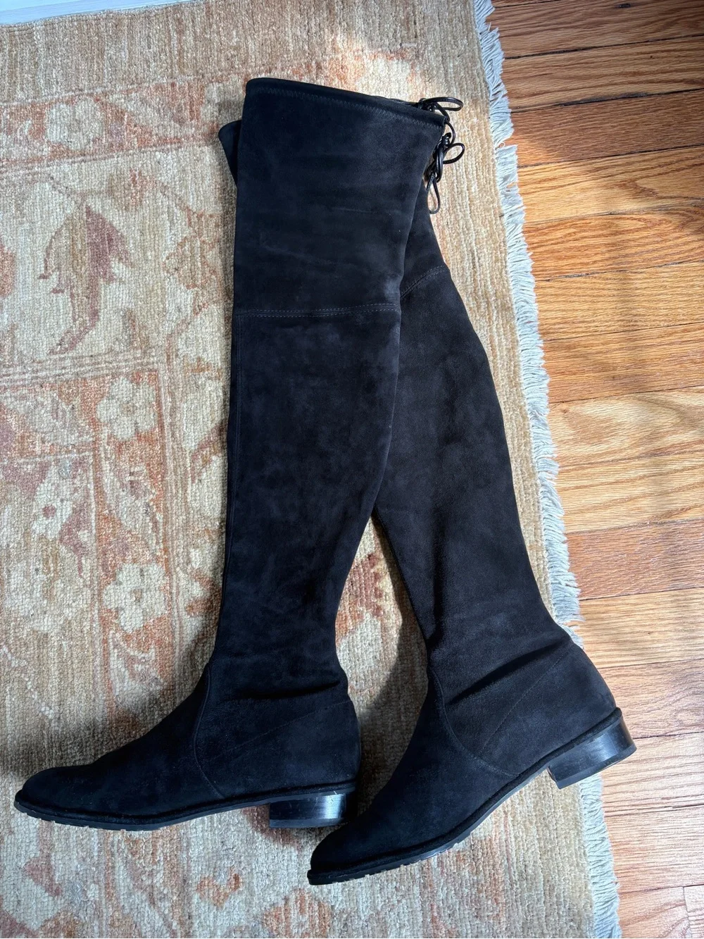 Stuart Weitzman 